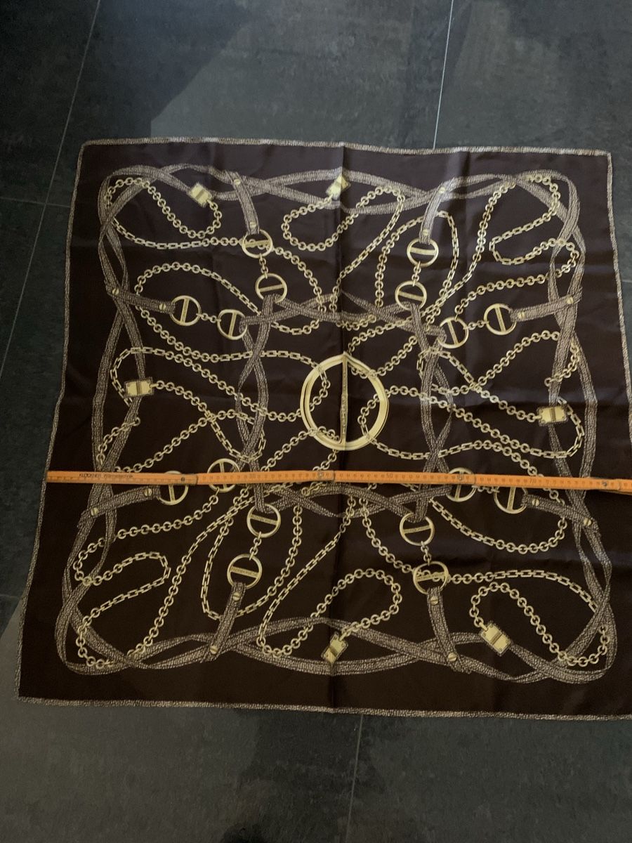 Borbonese Foulard & Sciarpe: Borbonese Foulard  – Usato da Bergdietikon venduto da zor_856j 5