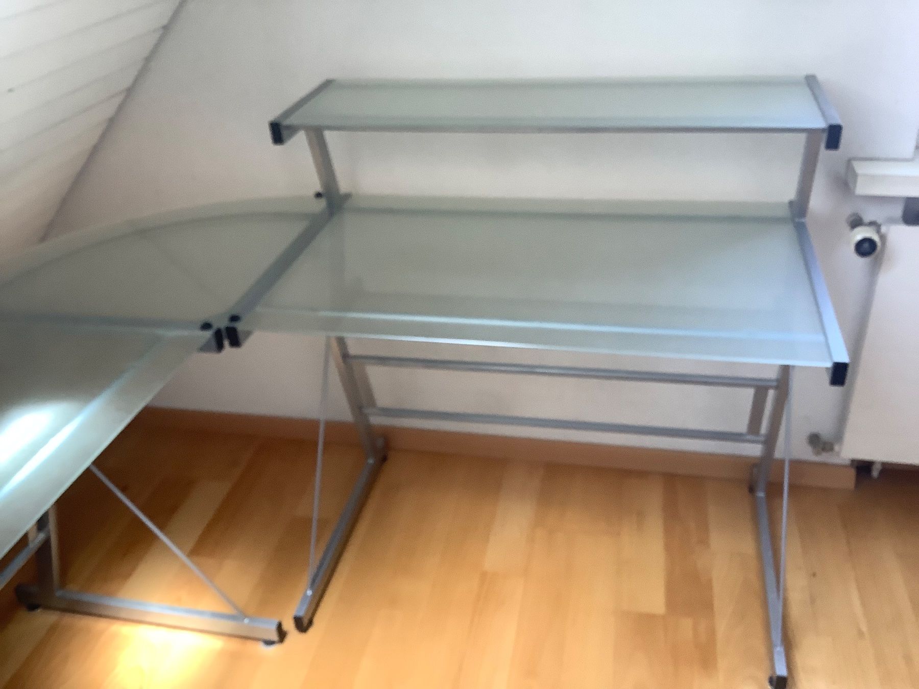 Schreibtische: GLAS ECK-SCHREIBTISCH – Gebraucht aus Dietikon von Miquel00 1