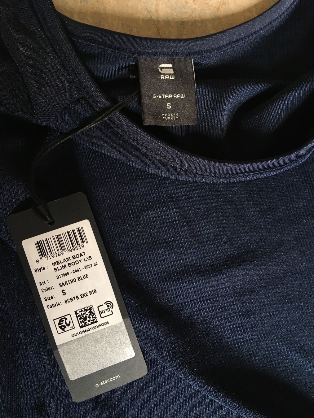 G-Star Tops: G Star Body Gr S – Neuf avec emballage d'origine à Zürich par cicamaca66 2