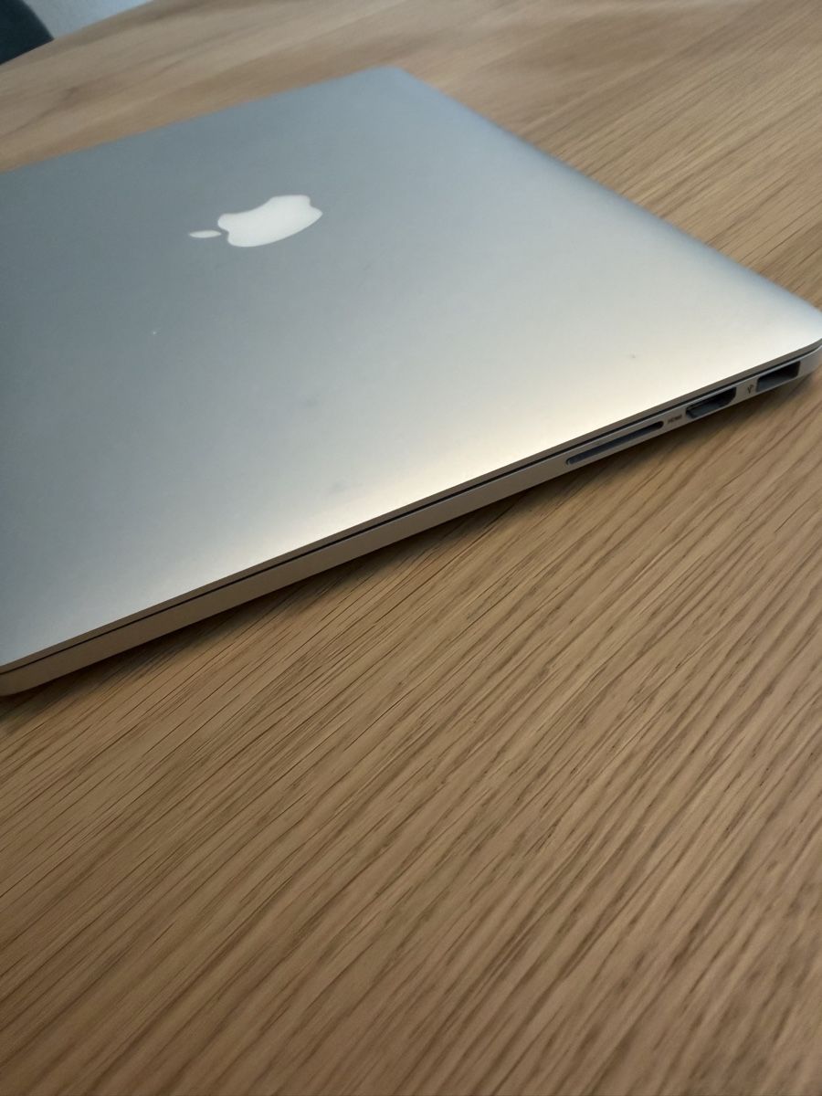 Apple Notebook: MacBookPro 13 Mid 2015 – Usato da Zürich venduto da Sven91 3