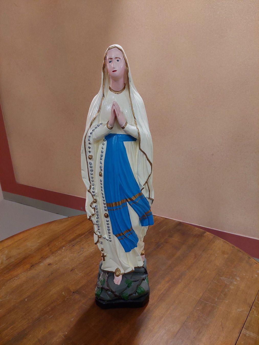Figuren: Antike Marienstatue, wunderschön bemalt – Gebraucht aus Muttenz von bea_mmf9