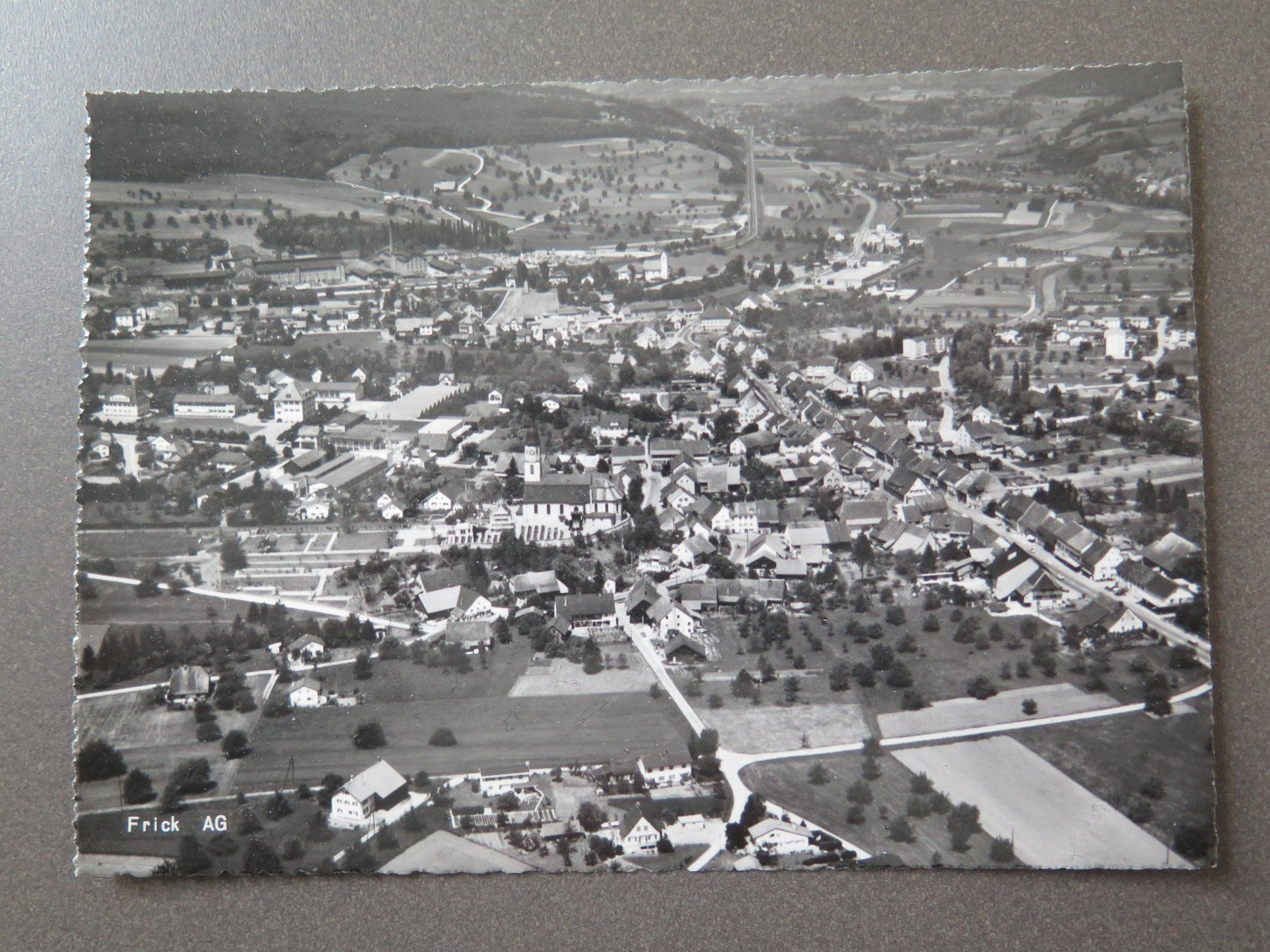 Cartes postales: FRICK - FLUGAUFNAHME – D'occasion à Wittenbach par lipasal