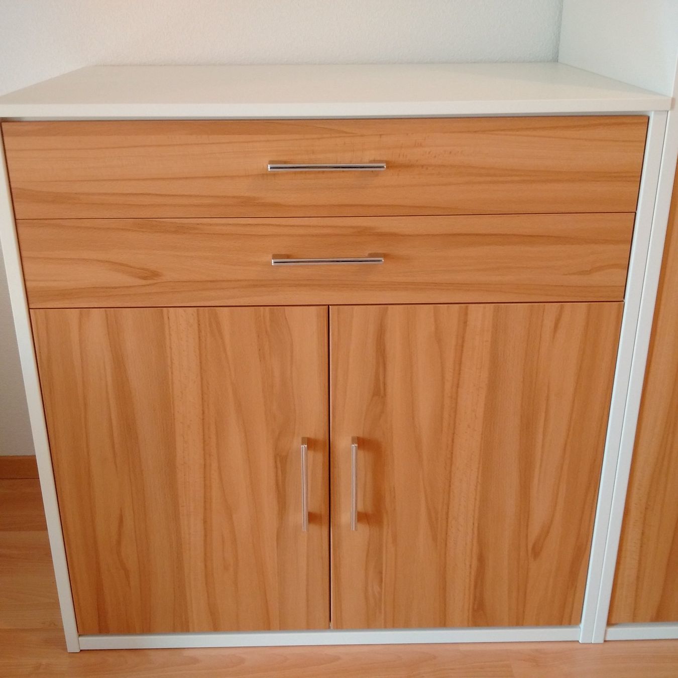 Armoires: Armoire/Commode/Étagère/Bureau/Table de nuit – D'occasion à Gland par CoinDesTrouvailles 1