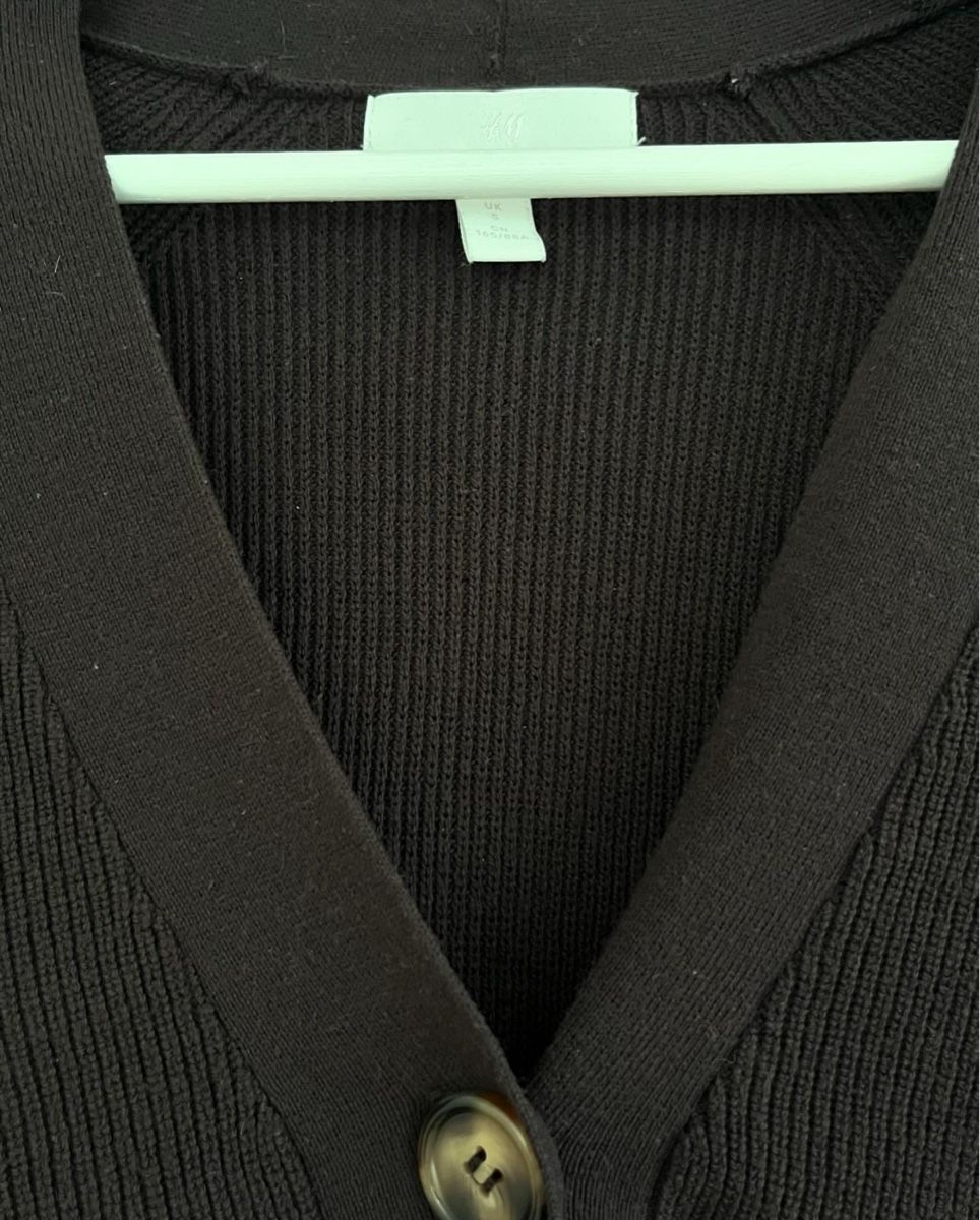 H&M Jacken: H&M Cardigan braun – Gebraucht aus Bern von valery_la_cherry 1