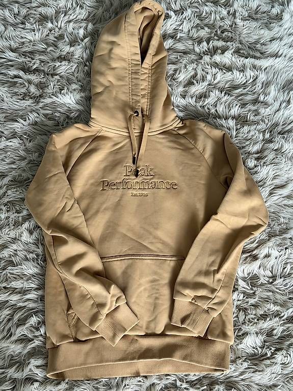 Pullover & Sweatshirts: Peak Performance Hoody Gr.M – Gebraucht aus Seedorf UR von Lia_mia