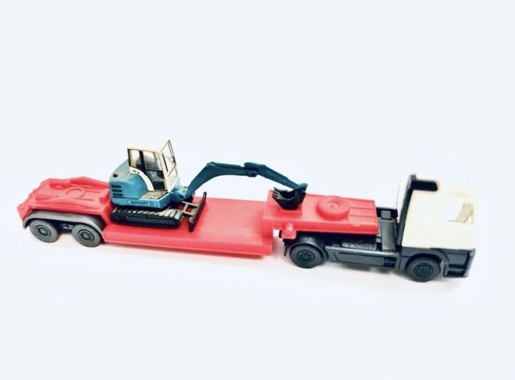 Modellini di ferrovie: Schwertransport LKW mit Bagger SPUR N – Usato da Oberbuchsiten venduto da Orsetto24 1