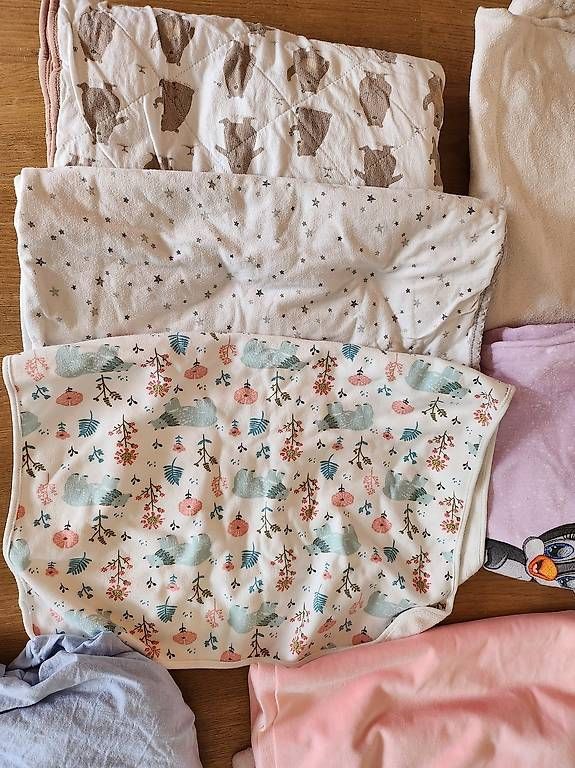 Lotti & Set di vestiti: Baby Schlaf-Set – Usato da Winterthur venduto da kyubi 1