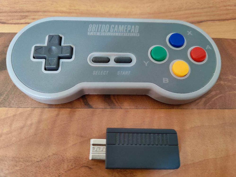 8Bitdo Wireless Controller für NES und SNES Classic Mini (Gebraucht) in ...