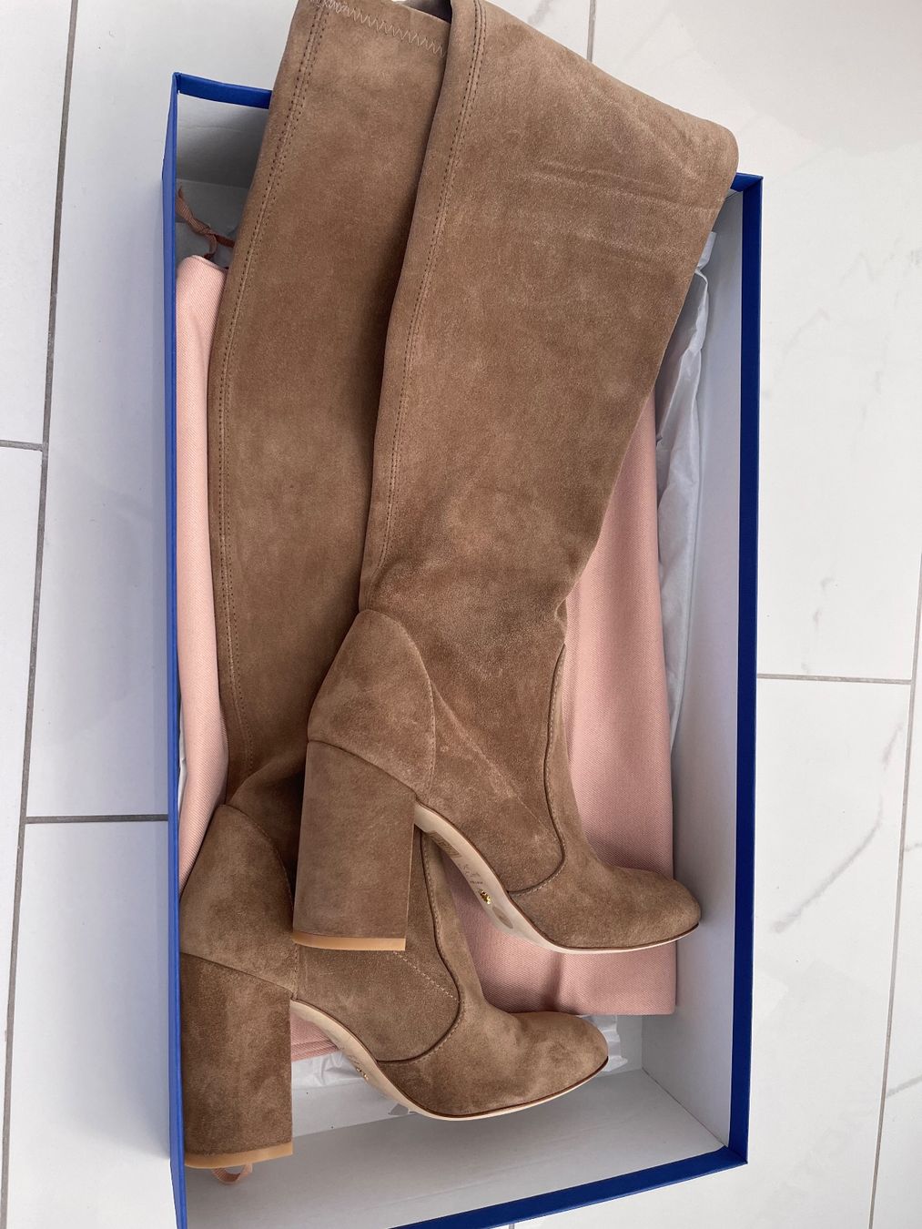 Stuart Weitzman Scarpe da donna: Stuart Weitzman  Stiefel Wildleder Gr. 40.5 – Nuovo (secondo la descrizione) da Oberbueren venduto da Swee 2