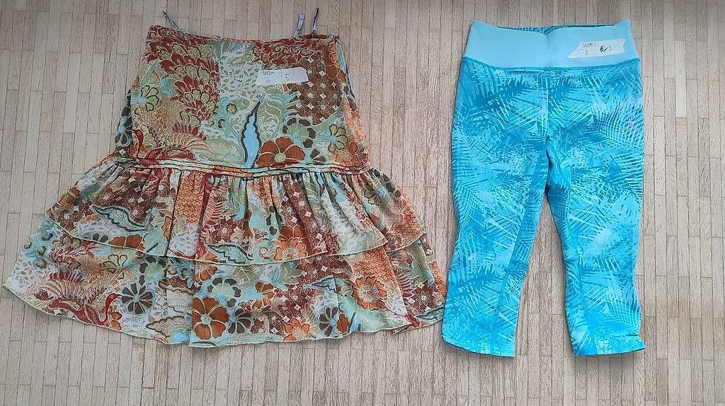 Lots de vêtements: Rock und Sporthose – D'occasion à Untersiggenthal par samath