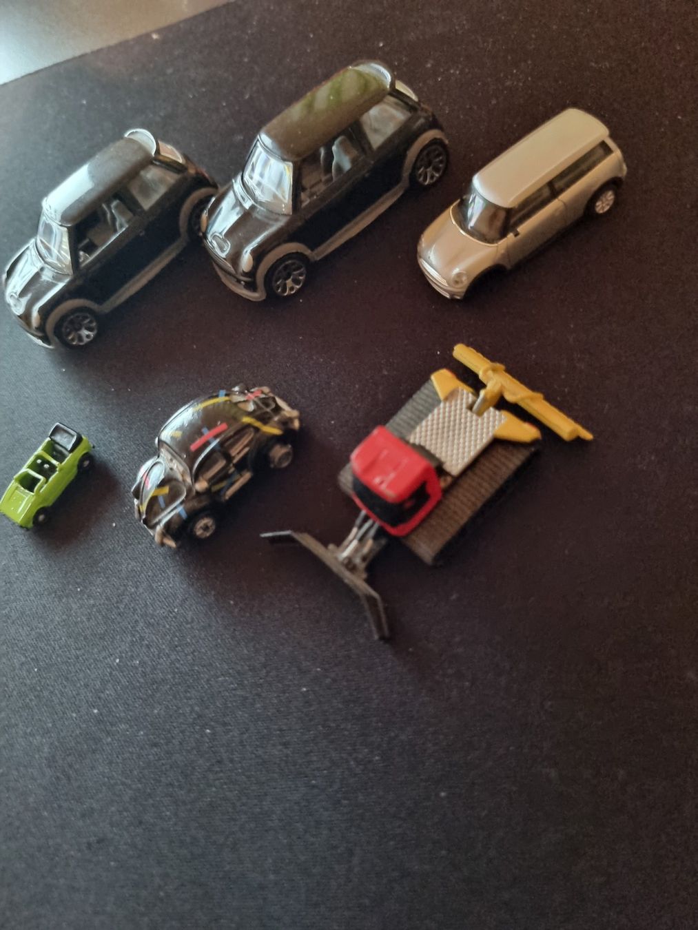 Modellini d'auto: 6 voitures et un trax pour maquette – Usato da La Chaux-de-Fonds venduto da mikilo1