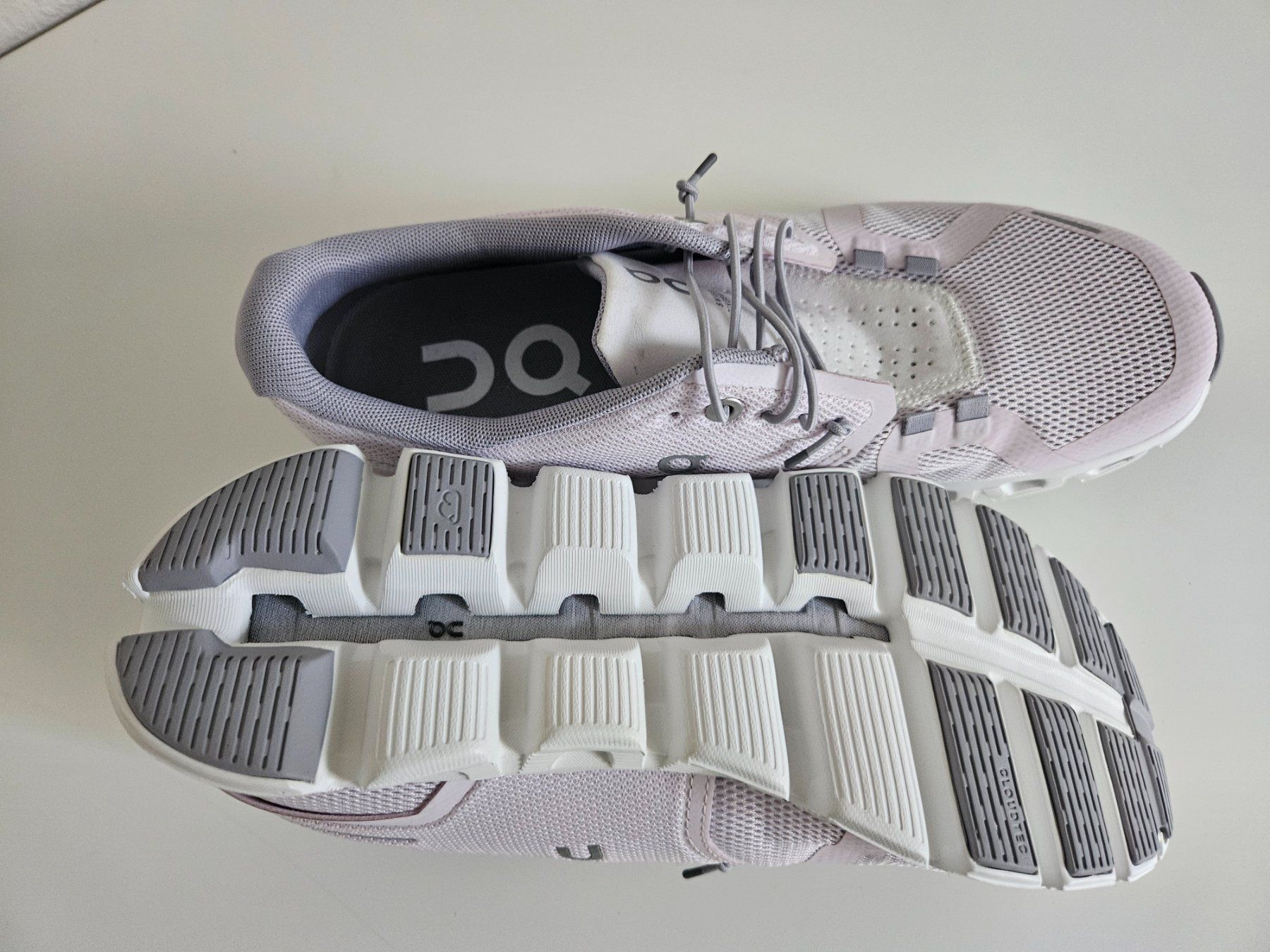 On Scarpe da donna: On Schuhe Neu – Nuovo e nell'imballaggio originale da Ennetbürgen venduto da LebuniaNW 2