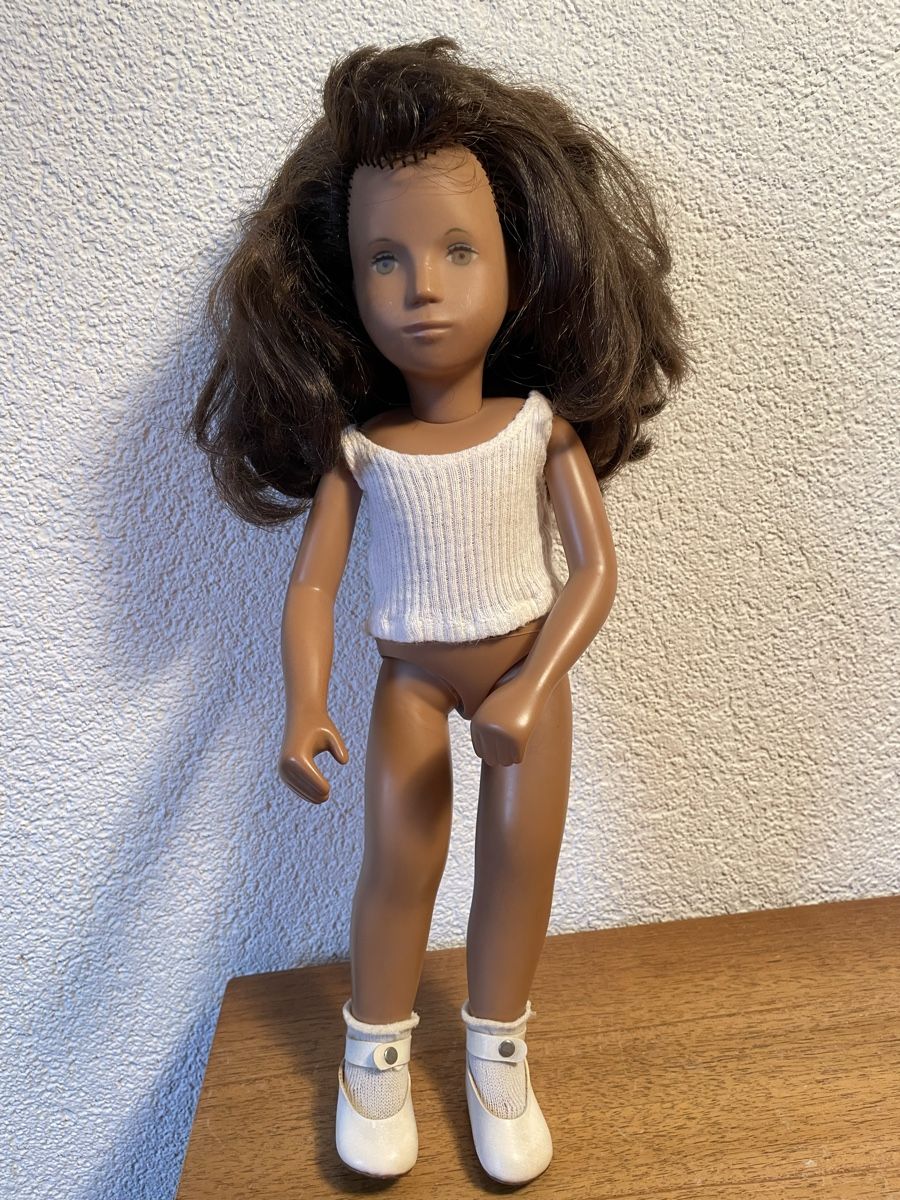Bambole: Sasha Puppe mit original Kleidern – Usato da siebnen venduto da minte 1