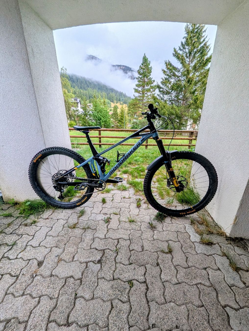 Mondraker Biciclette: MONDRAKER SUPERFOXY 2022 OHLINS – Usato da Lenzerheide/Lai venduto da 9ag_zh6b 7