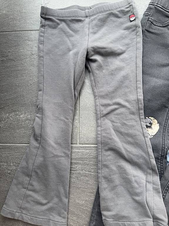 Lotti & Set di vestiti: Mädchenhosen 3er-Paket, Gr. 104 – Usato da Wettswil venduto da tan_2slq 3