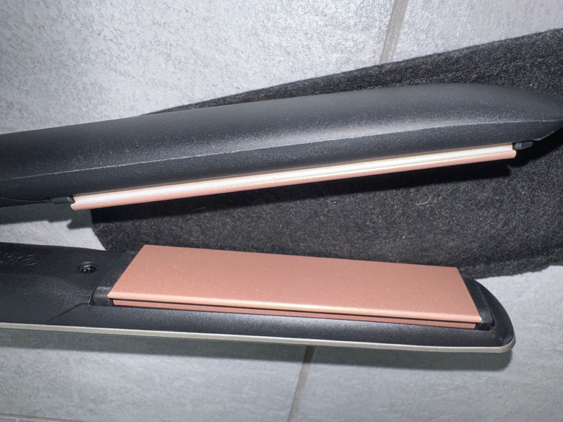Remington Lockenstäbe & Haarglätter: Remington Keratin Protect Glätteisen + Stoffcase – Gebraucht aus Chur von hei_6yh8 1