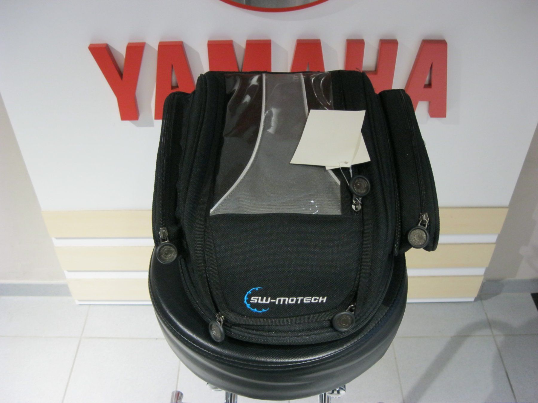 SW-Motech Borse: SW-Motech Tankrucksack – Nuovo e nell'imballaggio originale da Neftenbach venduto da Zecchini-Motos 2
