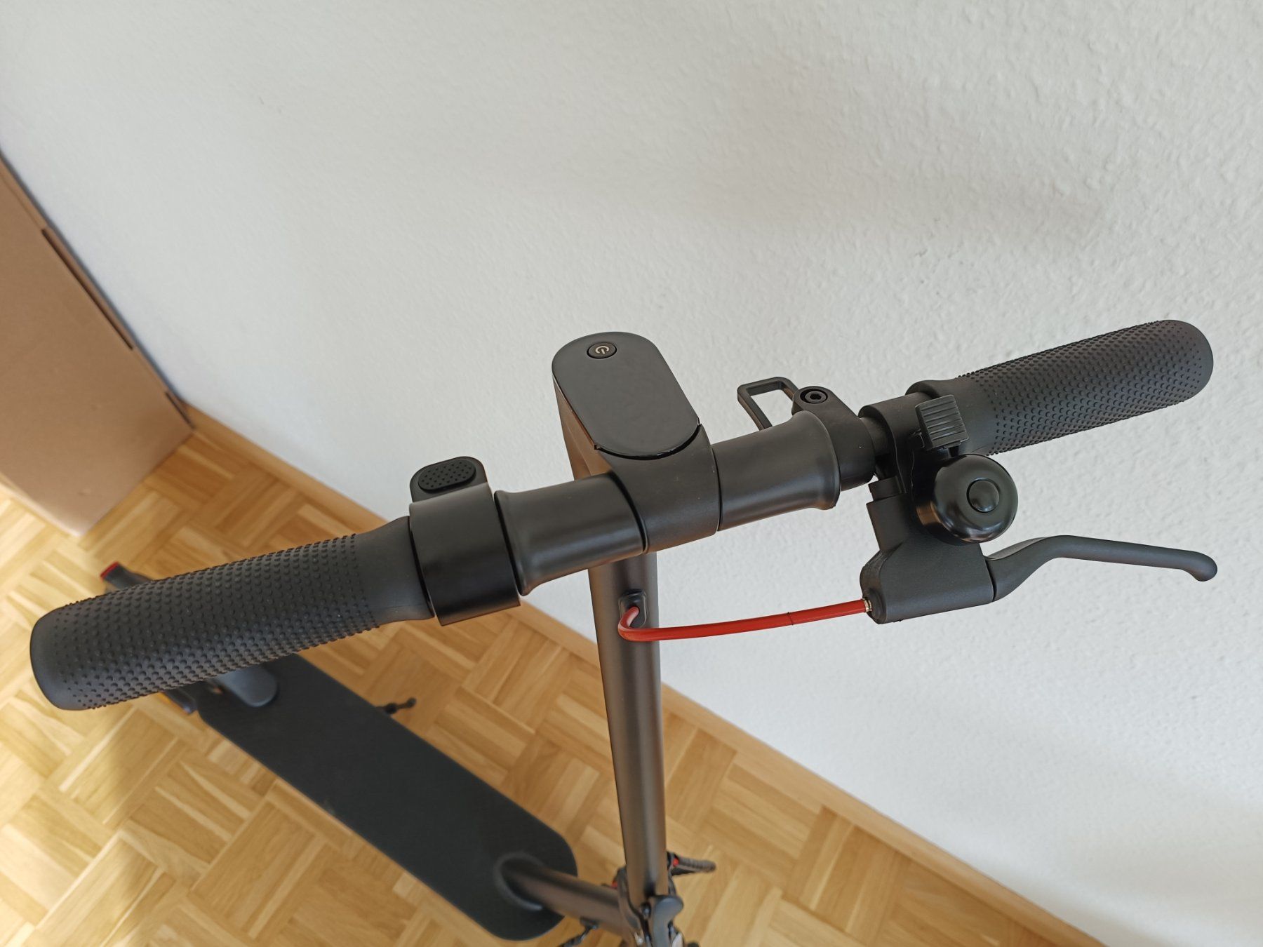 Scooter: E-Scooter E5 Pro – Neu, nur ausprobiert – Usato da Basel venduto da Crisi 6