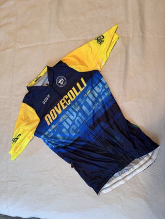 Maglia ciclismo GOBIK NOVECOLLI uomo taglia M mai usata