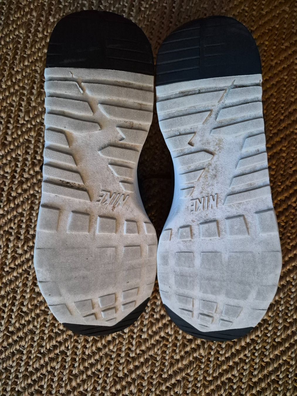 Nike Scarpe da donna: NIKE Sneakers – Usato da Zürich venduto da Mokile 5