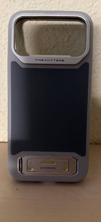 Cover & Protezioni schermo: Khronos iPhone Pro Max 17 Hülle – Usato da Effretikon venduto da ABIT