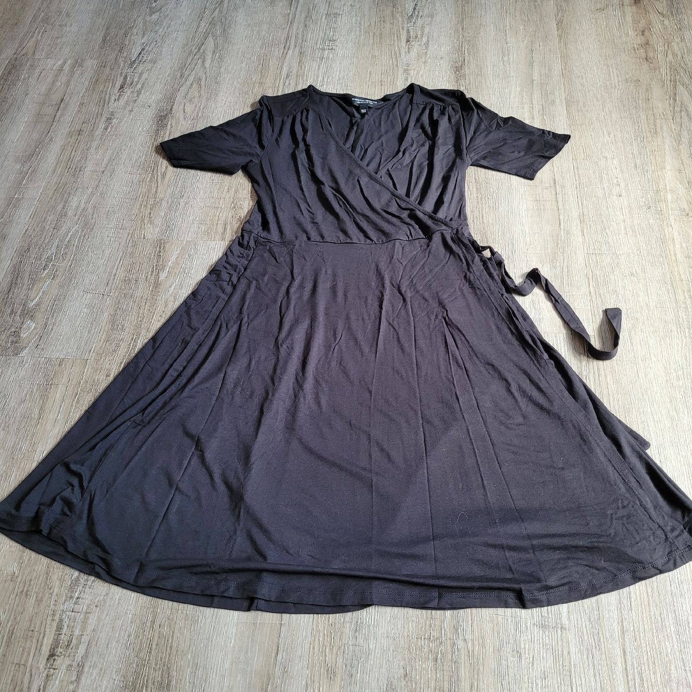 Vestiti: Kleid in Wickeloptik 40 – Nuovo (secondo la descrizione) da Niederbuchsiten venduto da klengyel