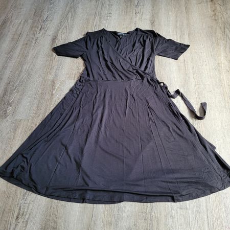 Kleid in Wickeloptik 40