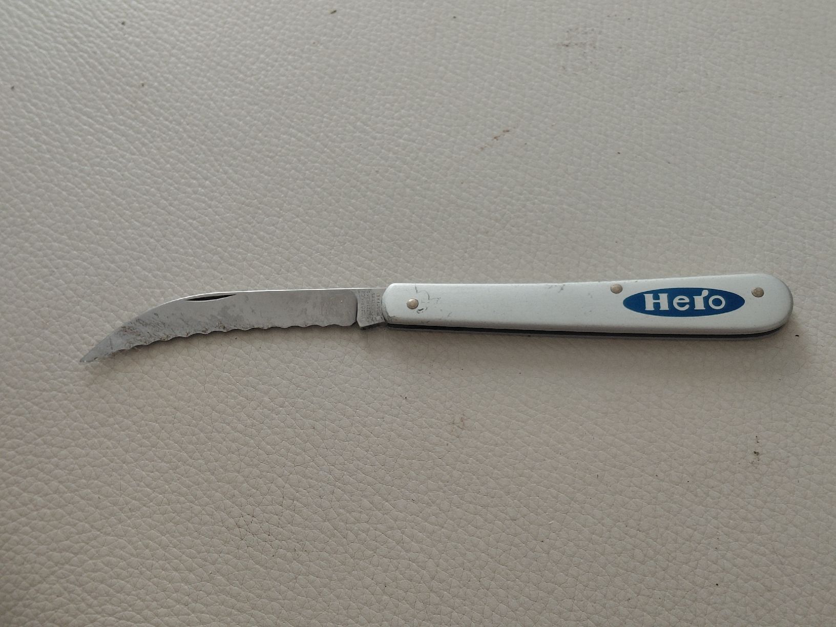 Bäckermesser Victorinox Hero mit Wellenschliff gebraucht (Gebraucht) in ...