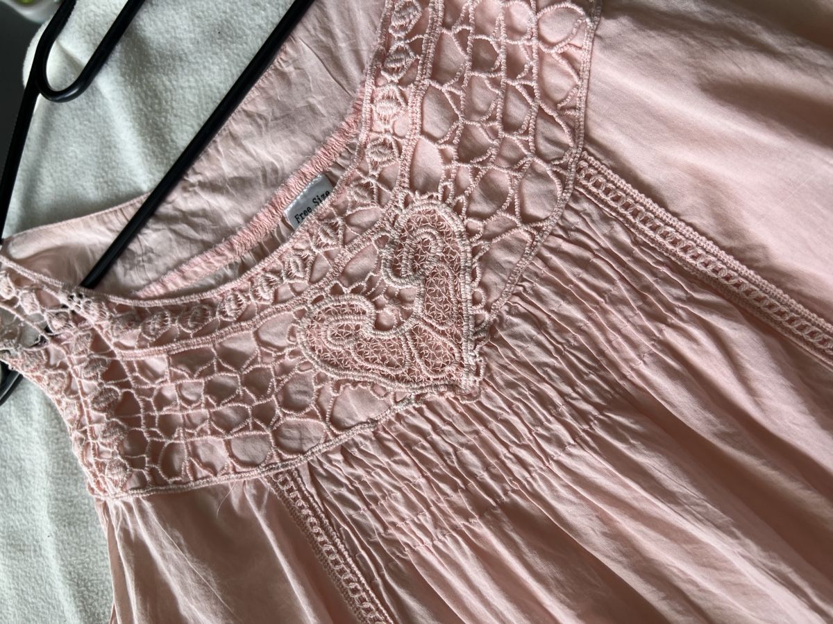 Vestiti: Pink vintage dress 1 size – Usato da Zürich venduto da dor_9l9g 1