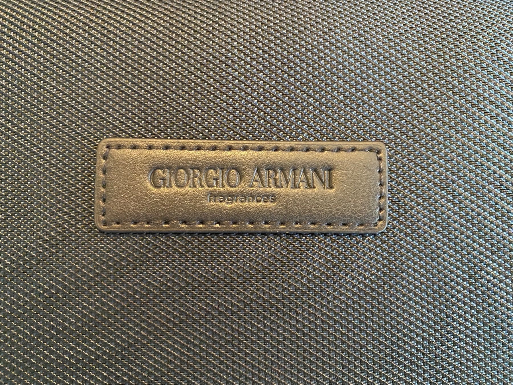 Covers & Borse: Laptop Case, dunkelblau, Armani, neu – Nuovo (secondo la descrizione) da Zürich venduto da Maria2021 1
