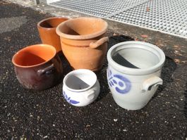 Blumentöpfe aus Keramik