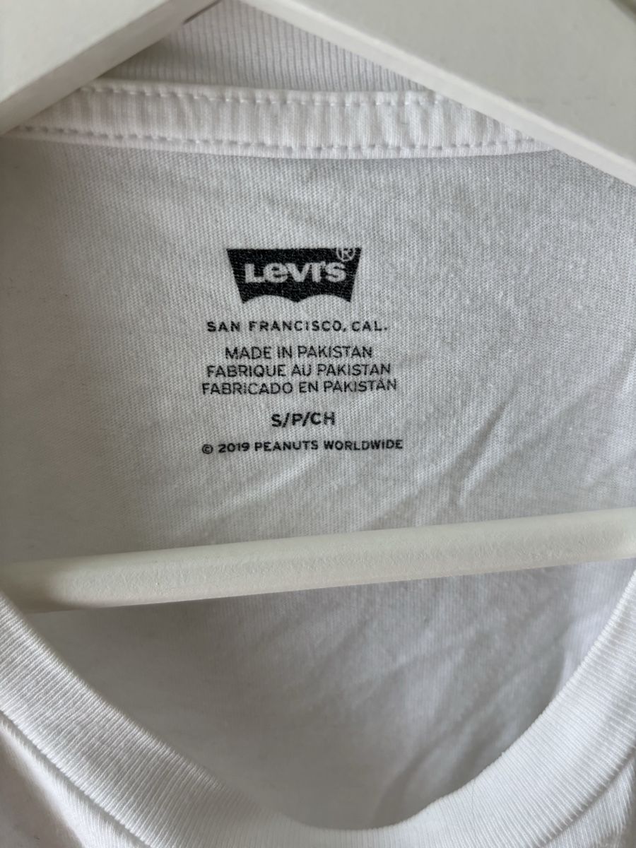 Levi's T-shirt: Levi's T-Shirt mit Snoopy, Grösse M – Usato da Flawil venduto da lar_582m 1