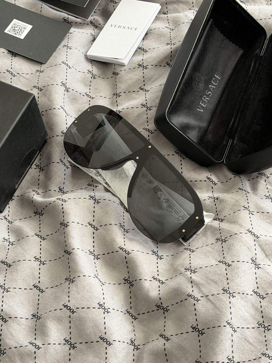 Versace Occhiali & Lenti: Original Versace Sonnenbrille, Neu! – Nuovo (secondo la descrizione) da Zollikofen venduto da cedi52 1
