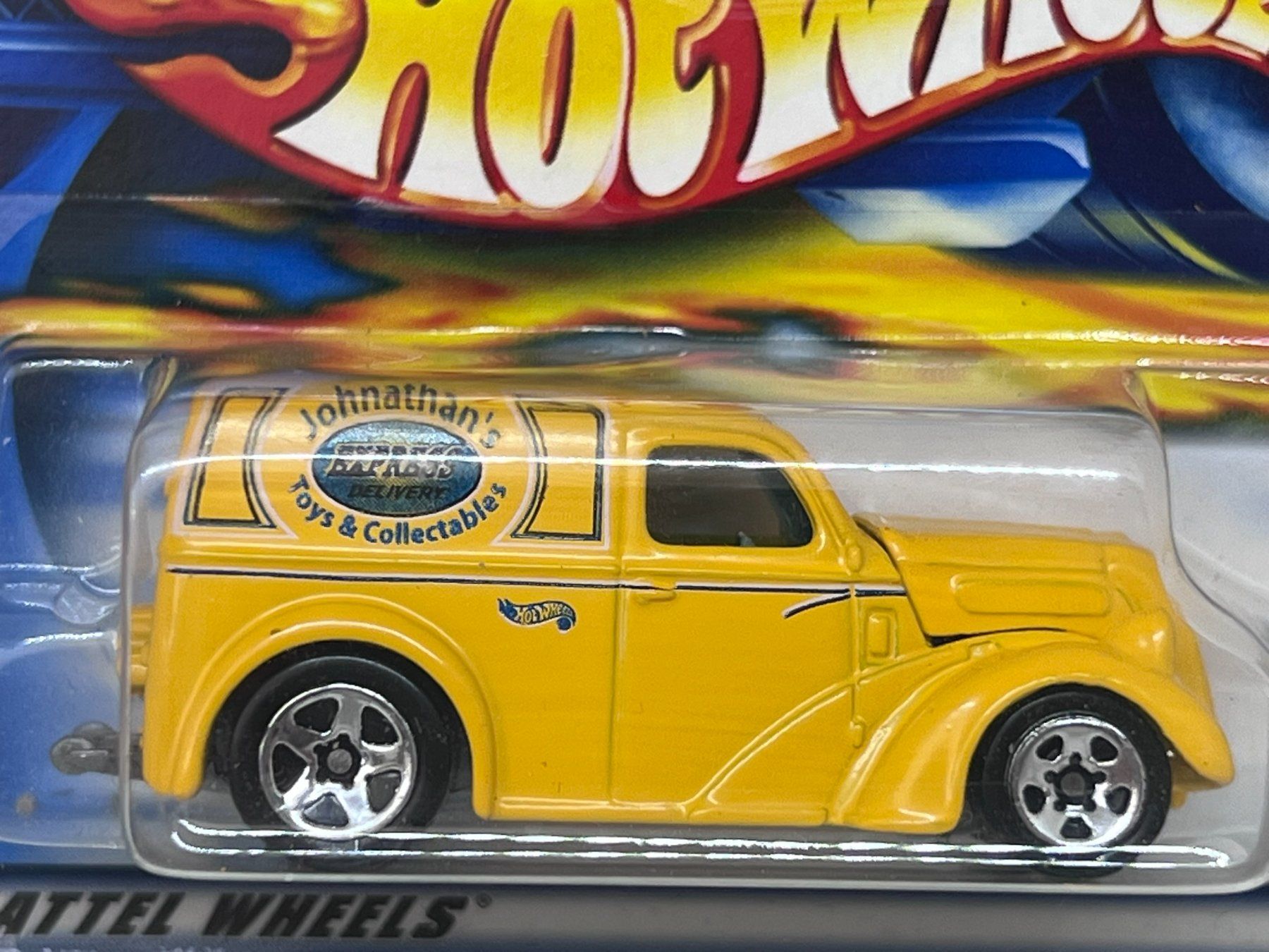 Hot Wheels Modellini d'auto: Hot Wheels Anglia Panel – Nuovo e nell'imballaggio originale da Wildegg venduto da LaaBoutique 1