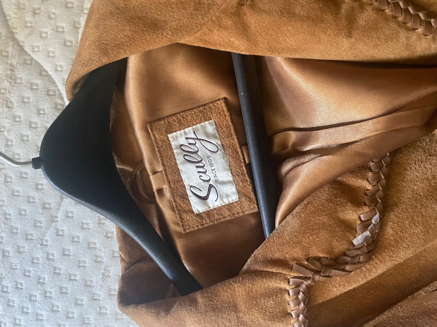 Giacche: Veste daim acheté à san francisco – Usato da Fribourg venduto da pcaurora 1