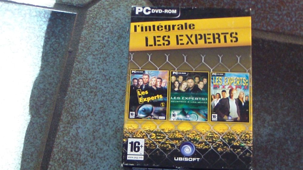 Jeu PS2 Les Experts - Bon état, Complet Avec Instructions