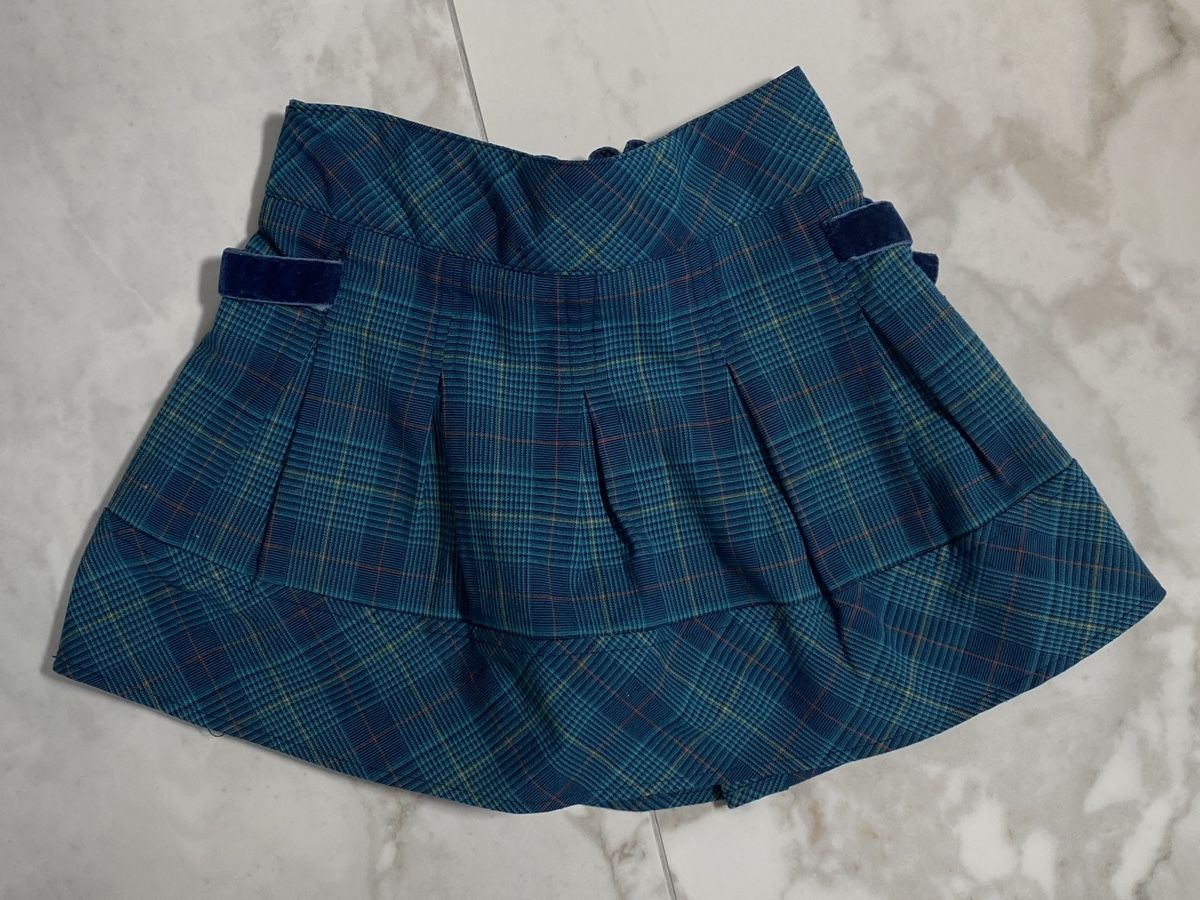 Vestiti & Gonne: Jupe Cherokee & T-Shirt Gr. 122 – Usato da Estavayer-le-Lac venduto da Mimmy02 1