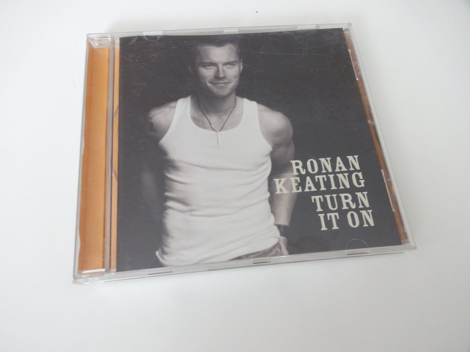CD: Turn It On/Ronan Keating – Usato da Rothrist venduto da Mistery1