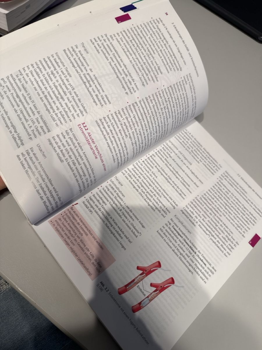 Libri: Gesundheits- und Krankheitslehre Buch – Usato da Sempach venduto da Chanti__ 2
