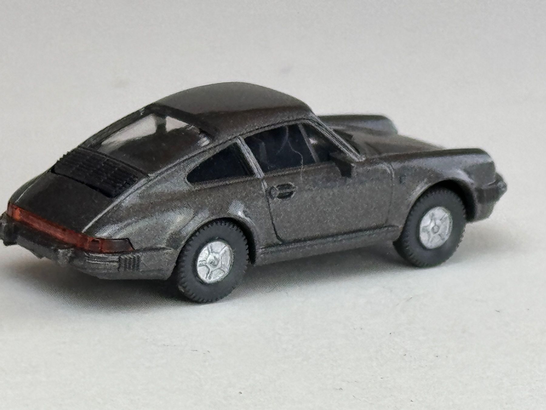 Wiking Modellini d'auto: Porsche 911 C Coupe graumetallic – Usato da Elm venduto da Wikmtz 1