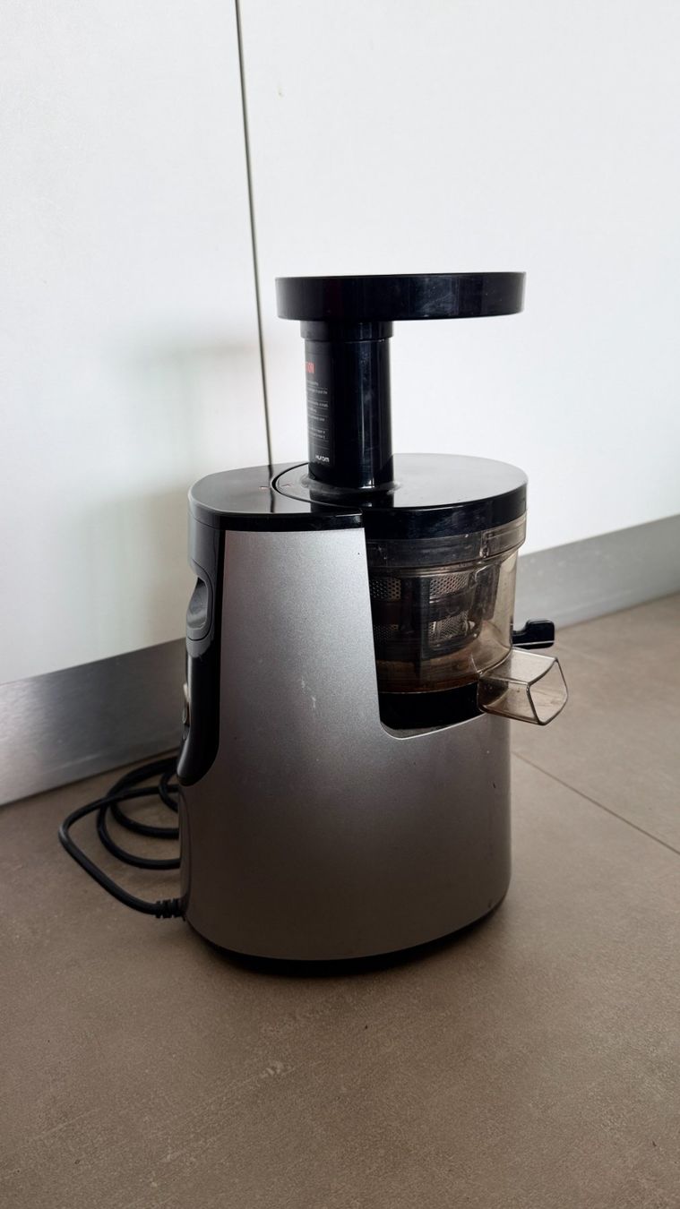 Hurom Elettrodomestici da cucina: Hurom Slow Juicer HH11 – Usato da Lugano venduto da _tuttifrutti_