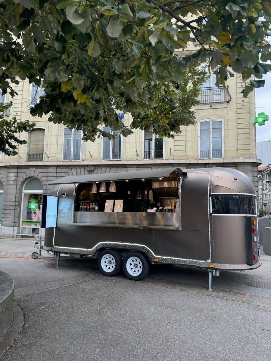 Rimorchi: Food-Truck – Usato da Estavayer-le-Lac venduto da syl_8rh2