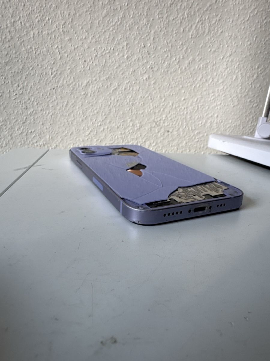 Apple Telefoni cellulari / Smartphones: iPhone 12 Cassé  – Difettoso da Nyon venduto da piv_5qhc 3