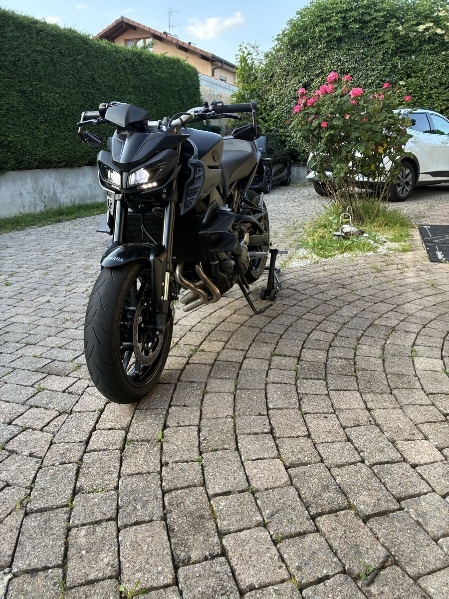 Yamaha Sonstige: Mt09 black 2020 full 6600km – Neu (gemäss Beschreibung) aus Plan-les-Ouates von yoh_kg9m