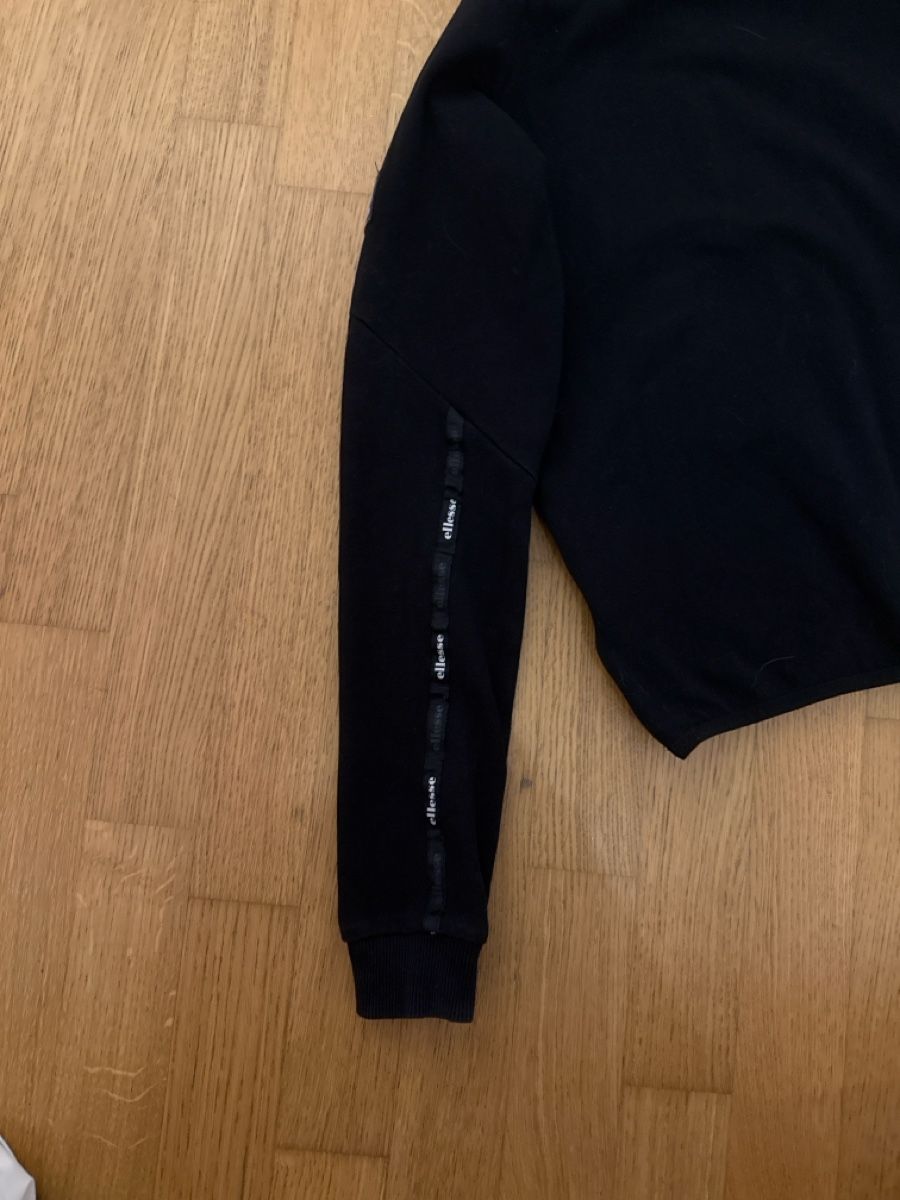 Ellesse Pullover & Sweatshirts: ellesse  – Neu (gemäss Beschreibung) aus Biel-Benken BL von lsm_l87l 2
