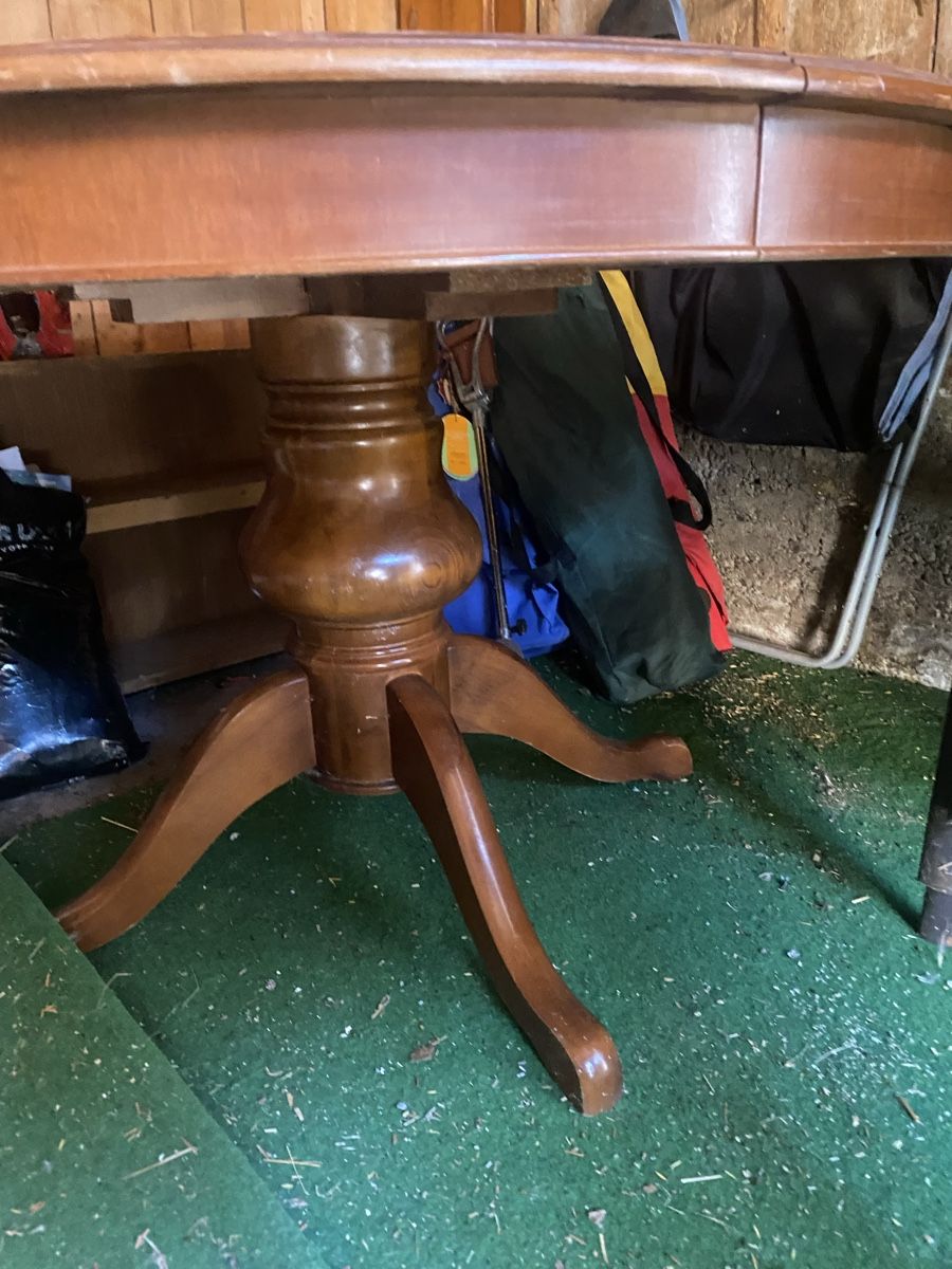 Tavoli: Tisch – Usato da Romanshorn venduto da VreniF09 1