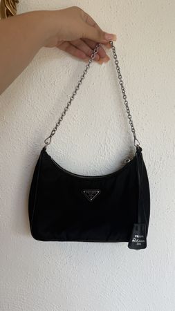 Elegante Prada Re-Edition 2005 Nylon Tasche - Schwarz!