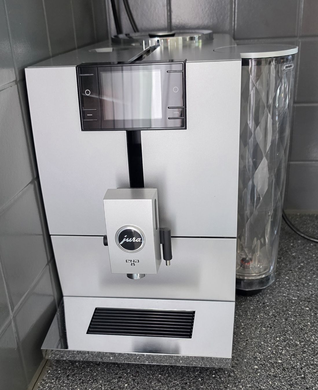 Jura Kaffeemaschinen & Espressomaschinen: jura ena 8 – Gebraucht aus Eschert von SoS_Tilt_and_Co
