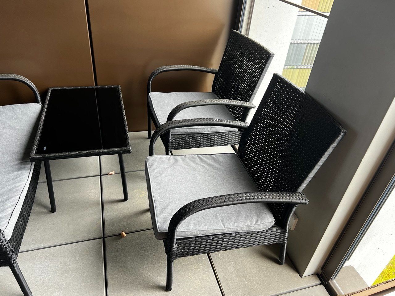 Set di tavolo e panche: Hol dir deine Gartenmöbel günstig – Usato da Bern venduto da Sevde01 1