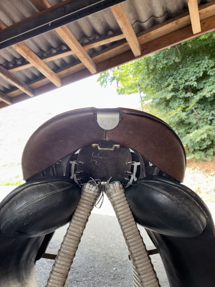 Selles, accessoires: Prestige Trekking Sattel – D'occasion à Leimiswil par mel_w9my 3